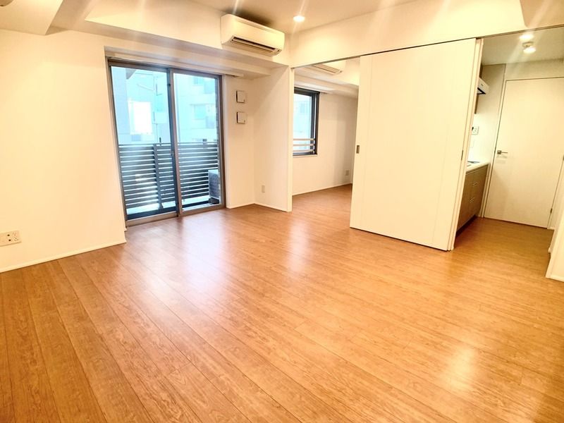 居室・リビング　☆明るい居室☆