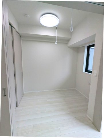 その他共有部分　インターネット無料 洋室、照明付 スライドドアのクローゼット