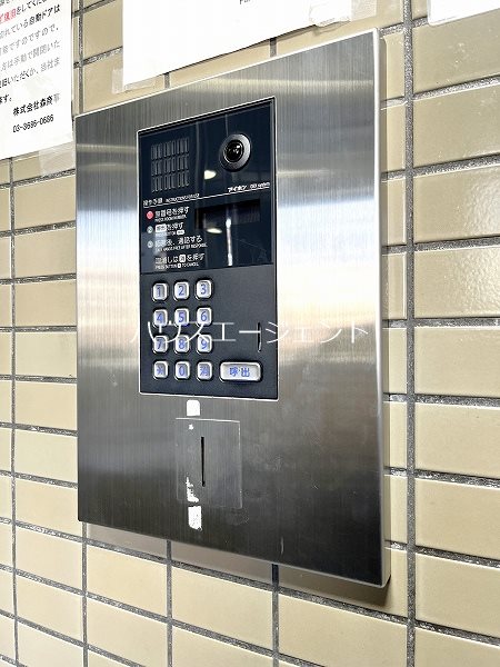 セキュリティ　オートロックで安心です。