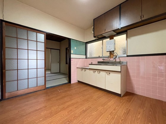 居室・リビング　※別号室の写真です