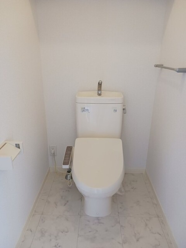 トイレ　図面と現状に相違がある場合には現状を優先