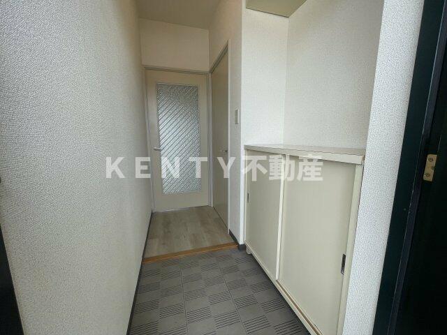 玄関　収納もある玄関です