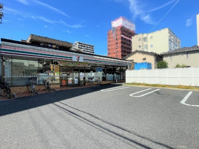 コンビニ　セブンイレブン名古屋鶴舞２丁目店（コンビニ）まで379m