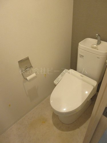 トイレ　※別号室参考写真