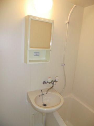 洗面設備　嬉しい洗面スペース