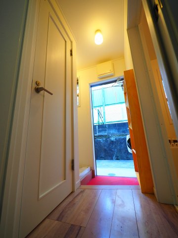 玄関　別部屋参考写真