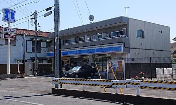 コンビニ　ローソン西瑞江三丁目店（コンビニ）まで405m