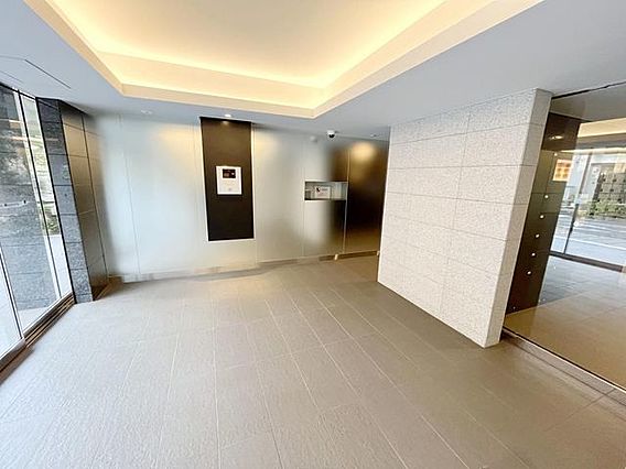 エントランス　ティモーネグランデ田端ドゥーエ　荒川区西尾久7