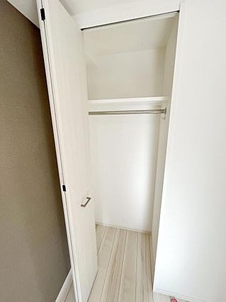 収納　（別タイプ参考写真）ティモーネグランデ田端ドゥーエ　荒川区西