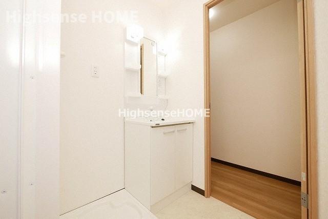 洗面設備　広い洗面スペース