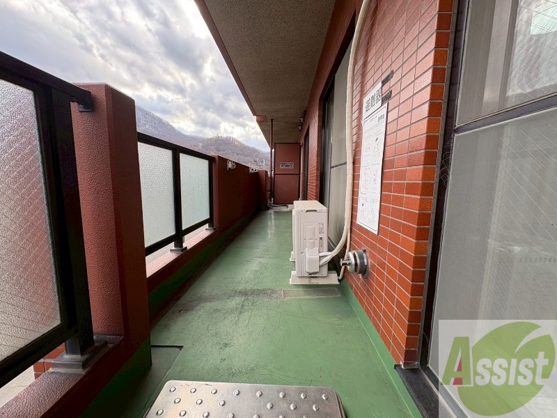 バルコニー　バルコニーです。洗濯物を干したり一息ついたりできますね！