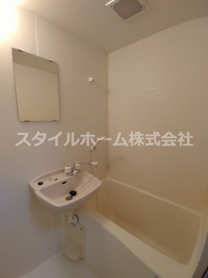 バス・シャワールーム　きれいなお風呂です