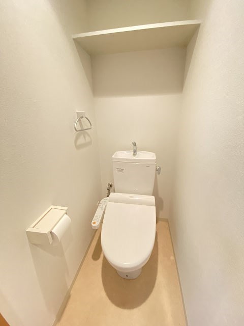 トイレ　落ち着いたトイレです