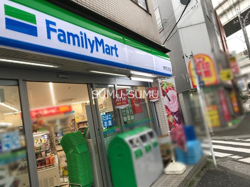 コンビニ　ファミリーマート横浜石川町店（コンビニ）まで240m