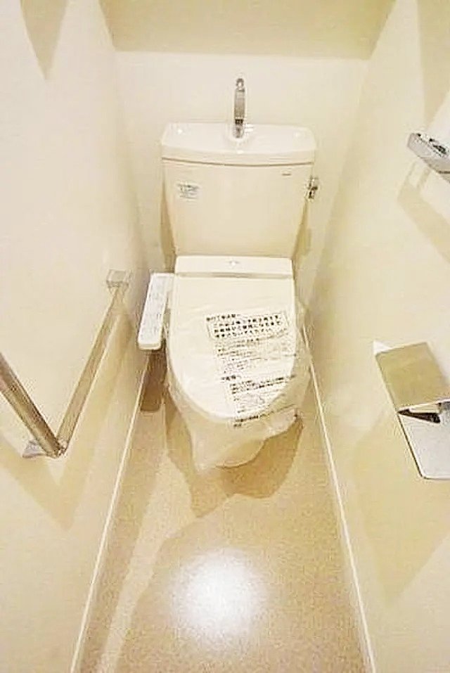 トイレ　★温水洗浄便座★