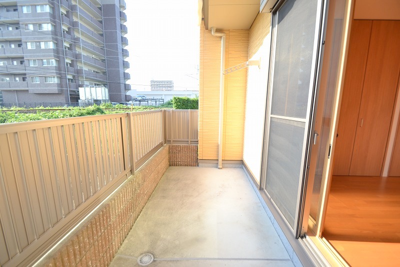 バルコニー　お問合せはシティホーム海田センター　082-821-2227