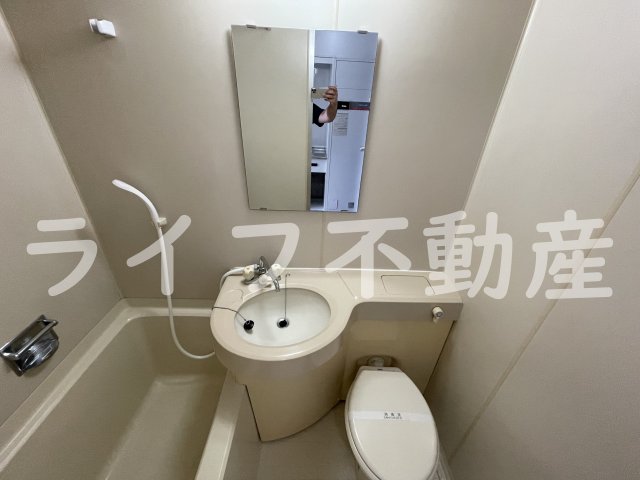 洗面設備　コンパクトで使いやすい洗面所