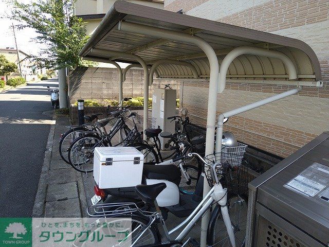 その他　駐輪場　原付＆自転車のみ駐輪可能