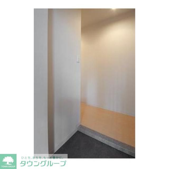 玄関　※写真は同タイプ住戸です。