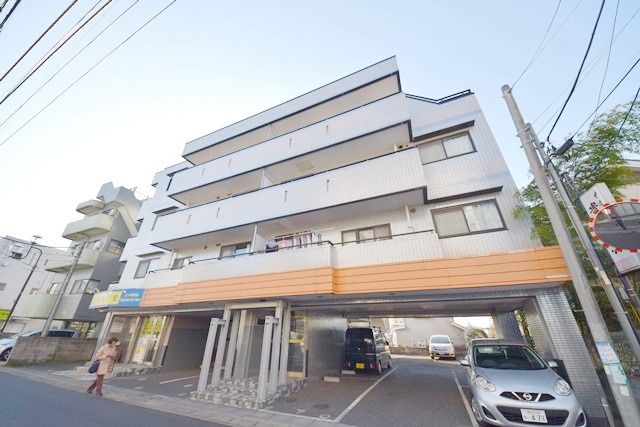 建物外観　★駅から至近♪★独立洗面台あり★