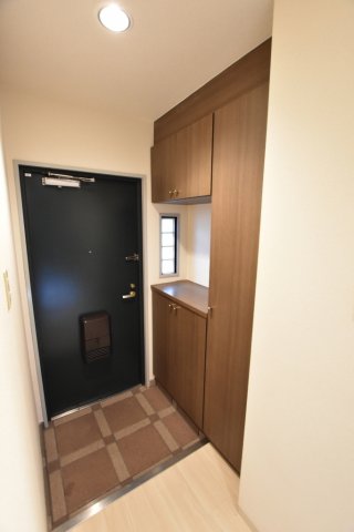 玄関　落ち着いた玄関です