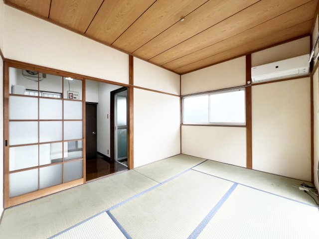 あきつ荘の居間写真