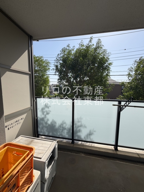眺望　バルコニーからの景色です！圧迫感がないので暮らしやすい♪