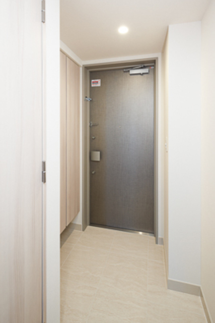 玄関　※写真は同タイプ住戸です。