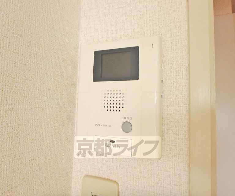 セキュリティ　鍵をかけたまま訪問者と会話ができます