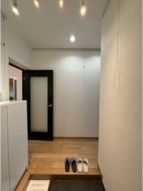 パスコマンション高宮の玄関写真