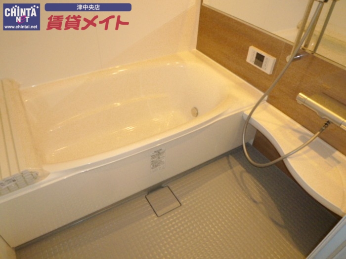 バス・シャワールーム　別部屋画像参考