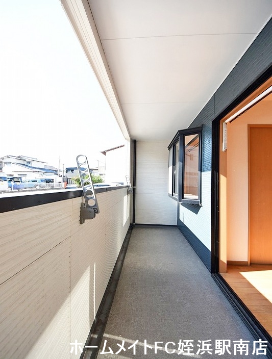 バルコニー　★南向きの明るいお部屋♪★別部屋参考写真の為現状優先