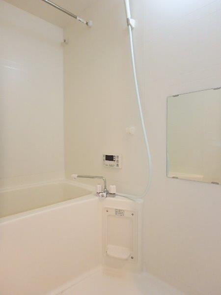 バス・シャワールーム　図面と現状に相違がある場合には現状を優先