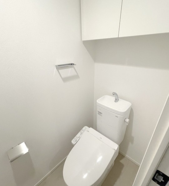 トイレ　※別部屋の参考写真です。