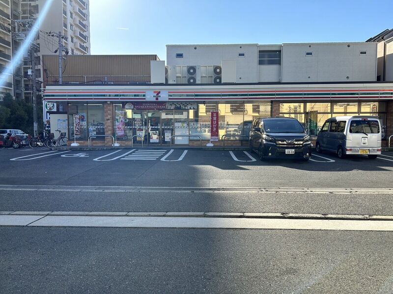 コンビニ　セブン-イレブン大阪東中浜８丁目店（コンビニ）まで234m