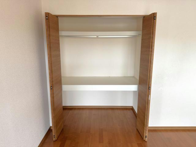 収納　※6帖洋間収納