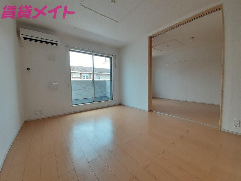 居室・リビング　同タイプ部屋写真です。