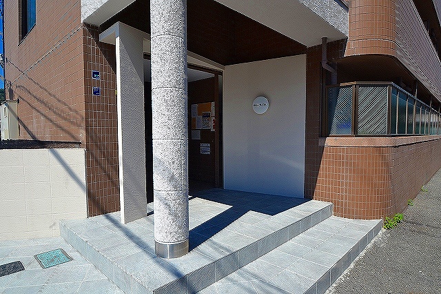 エントランス　お問合せはシティホーム海田センター　082-821-2227