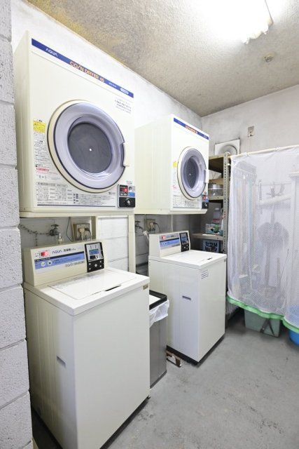 その他　コインランドリー