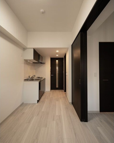 キッチン　※写真は同じマンションの違う部屋のものになります。