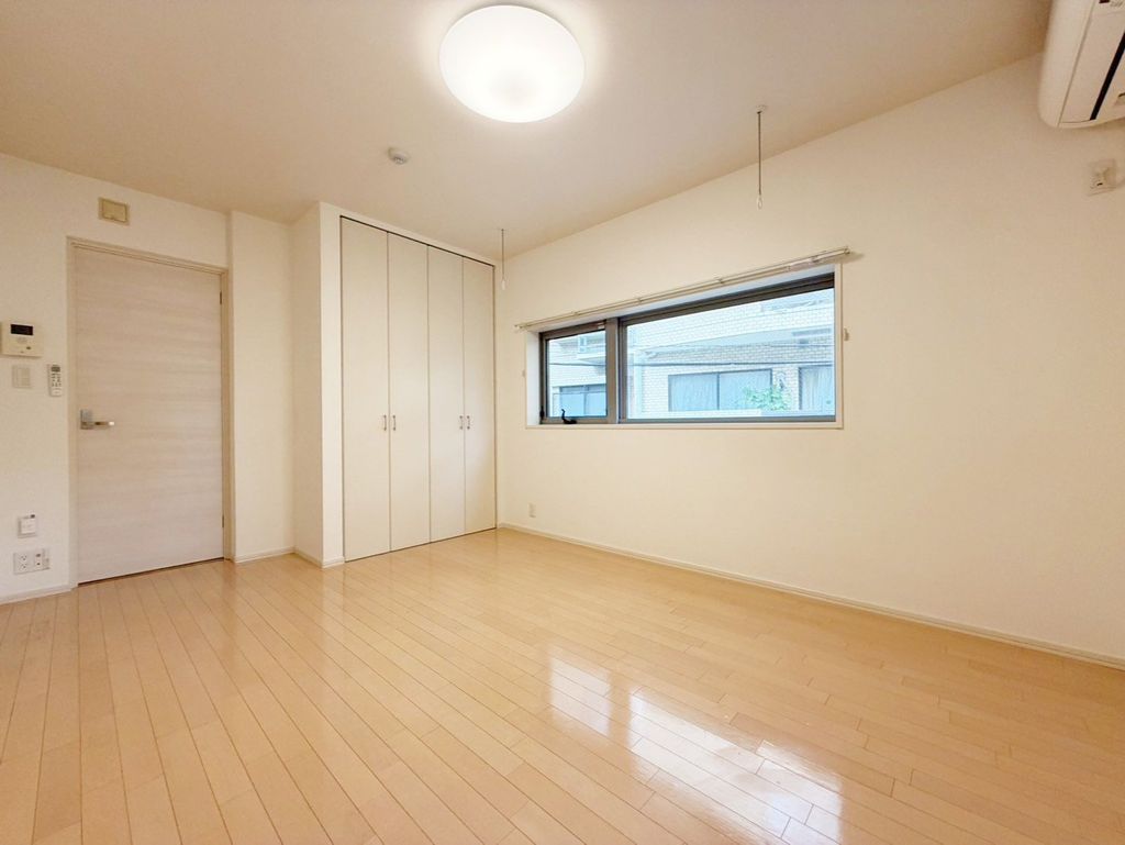 居室・リビング　別のお部屋の参考写真です。