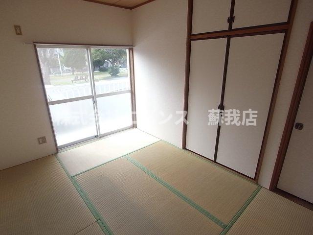 その他部屋・スペース　広くて明るい寝室