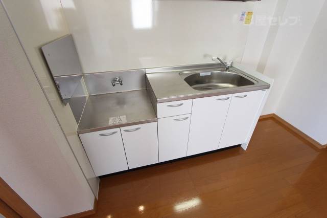キッチン　１０１号室の写真です。