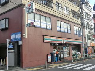 コンビニ　セブンイレブン亀有2丁目店（コンビニ）まで177m