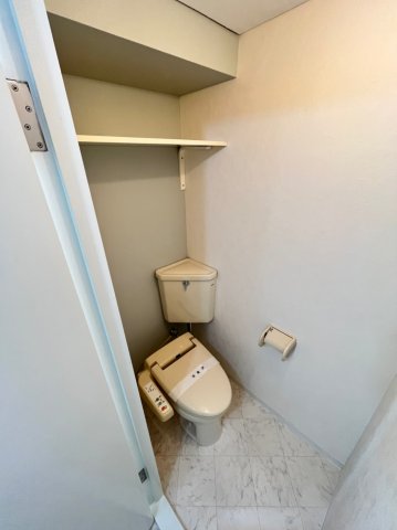 トイレ　別号室の画像です。ご参考下さい