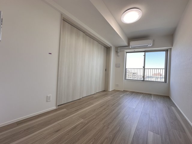 居室・リビング　※同施工会社別室参考写真