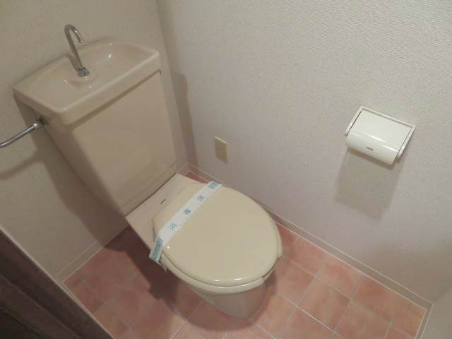 トイレ　清潔感のあるトイレです！