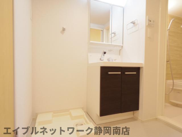 洗面設備　洗面所です
