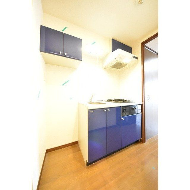 キッチン　※同タイプの別のお部屋です。