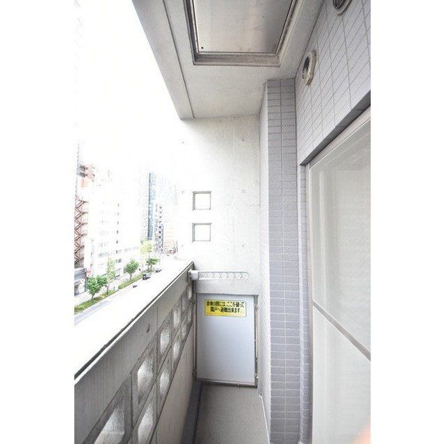 バルコニー　※同タイプの別のお部屋です。